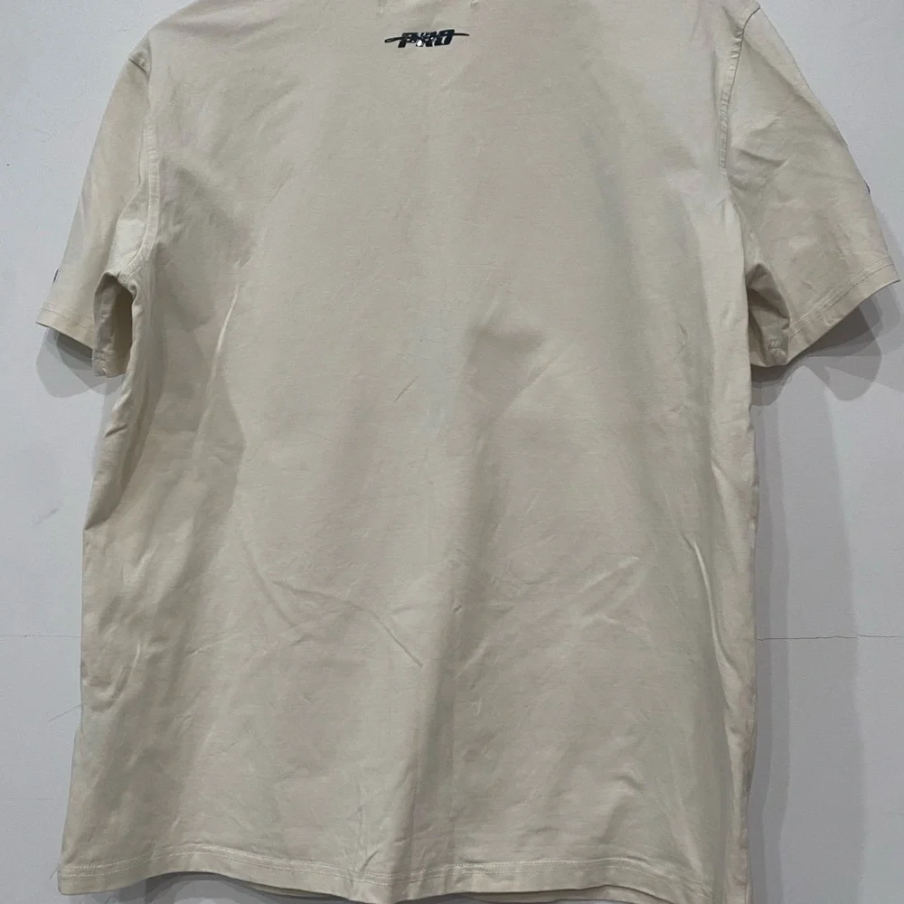 Los Angeles Lakers Cream T-Shirt - Picture 2 of 2